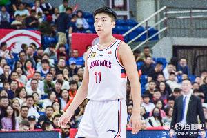 對(duì)快船砍12分！劉顏誠三場季前賽場均7.3分2籃板 三分合計(jì)10中6