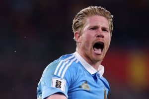 世預(yù)賽比利時(shí)4-2擊敗威爾士，德布勞內(nèi)點(diǎn)射雙響、特羅薩德破門(mén)