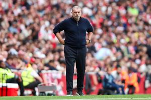 郵報：澳波曾輸球后更衣室對球員咆哮 訓(xùn)練身體對抗要求遠(yuǎn)超以往