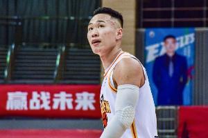 賀希寧：我們自己準(zhǔn)備好 無(wú)論是金牌還是什么 它自然會(huì)到手里的