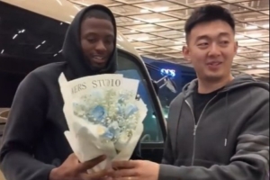 寧波男籃官博曬特里-泰勒?qǐng)?bào)到視頻：讓我們開(kāi)始吧！