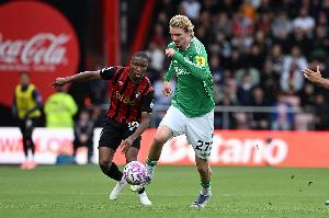 9000萬賣給紐卡！德媒：斯圖加特今夏三拒拜仁對沃爾特馬德的報價