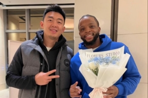 陸續(xù)到位！寧波男籃官博曬辛普森報(bào)到視頻：Captain Hook is here