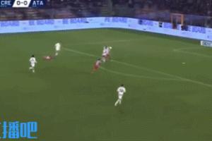 逼平亞特蘭大！38歲瓦爾迪補射打進意甲生涯首球，連續(xù)空翻慶祝