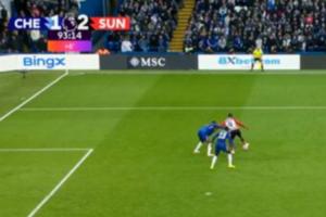 2V1沒(méi)扛過(guò)！托辛+查洛巴被布羅比單人牽制，后者助塔爾比打進(jìn)絕殺