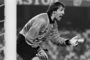 R.I.P. 瓦倫西亞傳奇門將奧喬托雷納去世，享年64歲