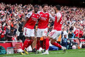 默森：究竟誰(shuí)還能擊敗這支阿森納？他們讓我回想起穆一期的藍(lán)軍