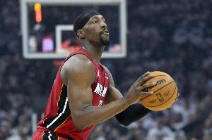 阿德巴約熱火生涯總得分達9000！隊史第4人 前3為韋德&莫寧&萊斯