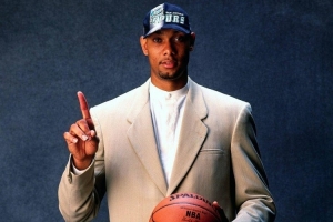 名記：迪倫-哈珀的適應(yīng)能力堪比當(dāng)年的鄧肯 盡管兩者風(fēng)格并不相同