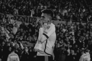 奧萊報：滕哈赫突然下課后，埃切維里在勒沃庫森逐漸被邊緣化