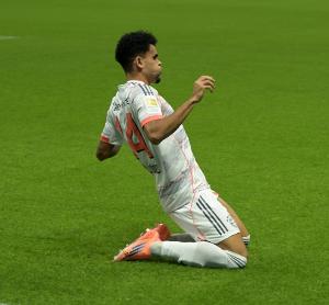 比賽轉(zhuǎn)折點！迪亞斯第35分鐘扳平球明顯越位，但德國杯前2輪無VAR