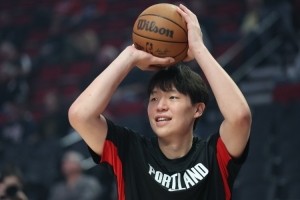 劉維偉：楊瀚森非常珍惜征戰(zhàn)NBA的機會 團隊都在幫助、督促他