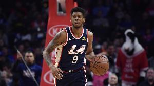 媒體人：新疆隊將簽下前NBA后衛(wèi)蒂龍-華萊士