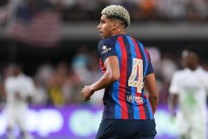 世體：阿勞霍、卡薩多可能代替庫巴西、佩德里首發(fā)迎戰(zhàn)埃爾切