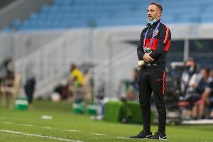 媒體人：佩雷拉賦閑了，有沒有足協官員愿意通過現成渠道去聊一聊