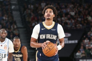 老隊(duì)友！鵜鶘首發(fā)：普爾頂替受傷的錫安 盧尼頂替生病的米西