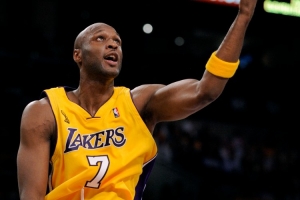 曾經(jīng)科比的得力助手！祝前NBA球員奧多姆46歲生日快樂！??