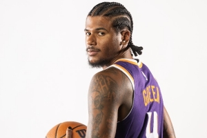 解說(shuō)：快船老兵俱樂(lè)部還需磨合 杰倫·格林效率比火箭時(shí)高了不少