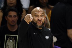 哈姆：我們這行最惡毒的詞就是“消息人士” 這種報(bào)道都該沖馬桶