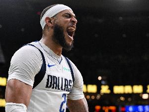 美記：多隊(duì)關(guān)注獨(dú)行俠是否會(huì)調(diào)整陣容 包括湖人在內(nèi)都關(guān)注加福德