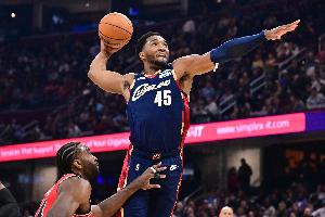 撓撓頭吧！公牛最后107秒領(lǐng)先6分 然后被騎士打出12-0攻擊波逆轉(zhuǎn)