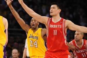 姚明最傳奇巔峰之戰(zhàn)？楊毅：09季后賽打湖人G1 受傷上演王者歸來