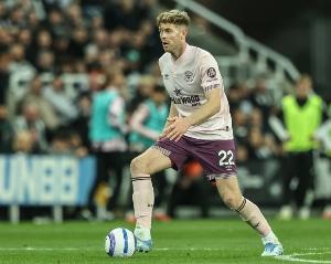 科林斯：這場勝利令人難以置信，我們主場作戰(zhàn)總是充滿信心