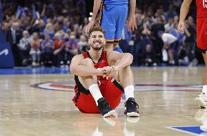 申京：不想重復(fù)上場的失利 范弗利特缺陣后大家都努力承擔(dān)責(zé)任