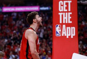 烏度卡：申京幾乎一對一單防字母&讓他打得很難受 他貢獻(xiàn)十足