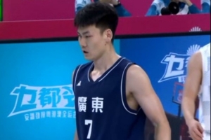 最強二輪秀！王睿澤半場6中5準度拉滿 拿下13分3籃板1搶斷