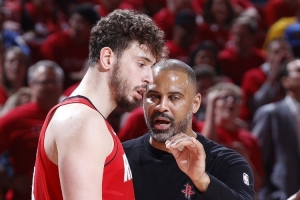 火箭如何轉(zhuǎn)危為安？用高大的陣容擊敗對手&給年輕人成長的空間