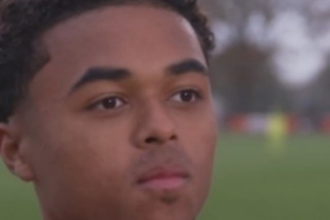 你會(huì)選擇代表西班牙踢球嗎？沙恩-克魯伊維特：我的心屬于荷蘭