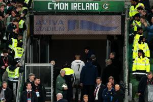 輸球+染紅停賽，年近41歲的C羅很可能已經(jīng)踢完生涯最后一場(chǎng)世預(yù)賽