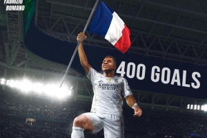 姆巴佩達成職業(yè)生涯400球里程碑，羅馬諾社媒曬海報祝賀