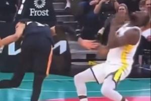 追夢防守文班被打到臉痛苦倒地！巴特勒：快給他喊救護車???