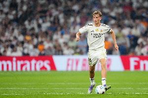 科貝：赫伊森肌肉不適缺戰(zhàn)格魯吉亞，今日檢查確定是否退出集訓(xùn)