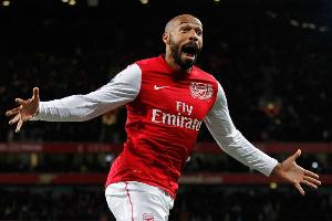 TA：球員版長袖球衣全面回歸，除功能性外也注重風格和個人表達