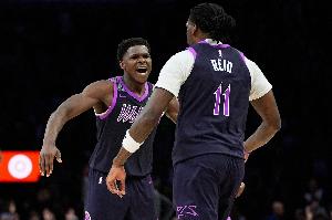 里德發(fā)揮出色！華子：我很生氣 因?yàn)槲覜]能為他拿下比賽