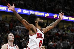 本場賽季首秀？多諾萬：科比·懷特將在近幾場打替補(bǔ) 時間有限制