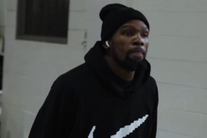 氣質(zhì)這一塊！火箭官推曬杜蘭特等球員入場照 海王氣場逼人