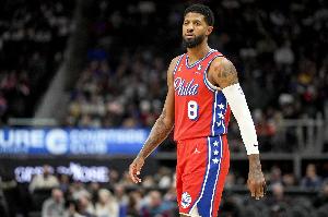 復(fù)出還得找狀態(tài)！喬治上半場(chǎng)6中2得7分3板1助1帽 三分3中1