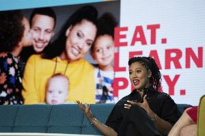 夸梅：夫妻在外不要公開說(shuō)彼此的私事 婚姻是神圣的 阿耶莎越界了