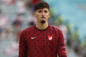 巴延德?tīng)枺和炼浞浅＝咏@勝，無(wú)論誰(shuí)出場(chǎng)比賽都會(huì)竭盡全力