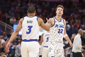 NBA彩經(jīng)：魔術(shù)擊沉快船 國(guó)王擒下灰熊 76人力克雄鹿 馬刺難敵老鷹