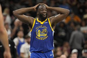 追夢(mèng)：我們?cè)?9天里去13座城市打了17場(chǎng)比賽 真是狗屎&好在過去了