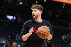 奶一口！阿德爾曼：申京的比賽賞心悅目 他是NBA最出色的球員之一