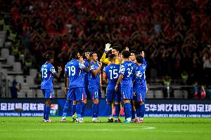 打幾分？申花賽季成績：超級杯奪冠 中超亞軍 足協(xié)杯止步1/4決賽