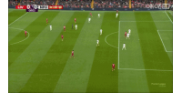 加克波走底線內(nèi)切傳中被擋了一下，麥卡利斯特射門被解圍