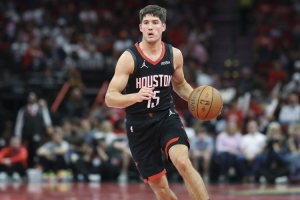 馬?。褐x潑德目前的投射威脅絕對(duì)是庫(kù)里級(jí)別 他球商比阿門(mén)高很多