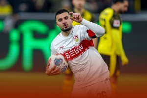 戴帽+絕平，翁達夫當選多特3-3斯圖加特全場最佳球員